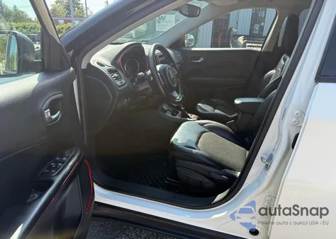 2019 Jeep Compass Trailhawk from USA, damaged, VIN 3C4NJDDB8KT649914